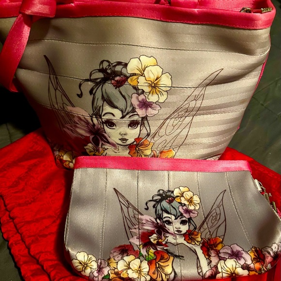 Meet your Posher, Laurie - Picture 1 of 2